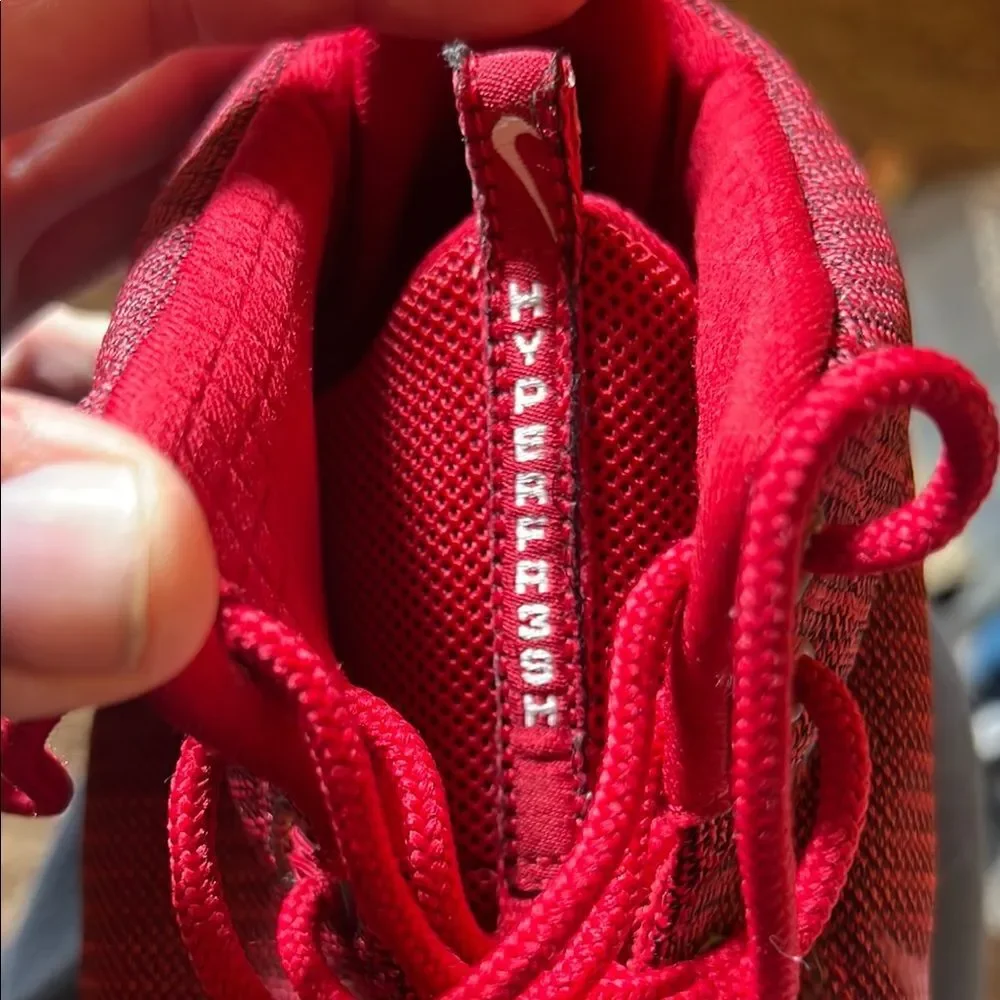 Nike Men’s Hyperfr3sh Red Sneakers Size 13